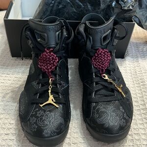 Woman's Jordan Retro size 7 Nike air